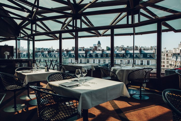 Les Ombres Paris sur les Toits